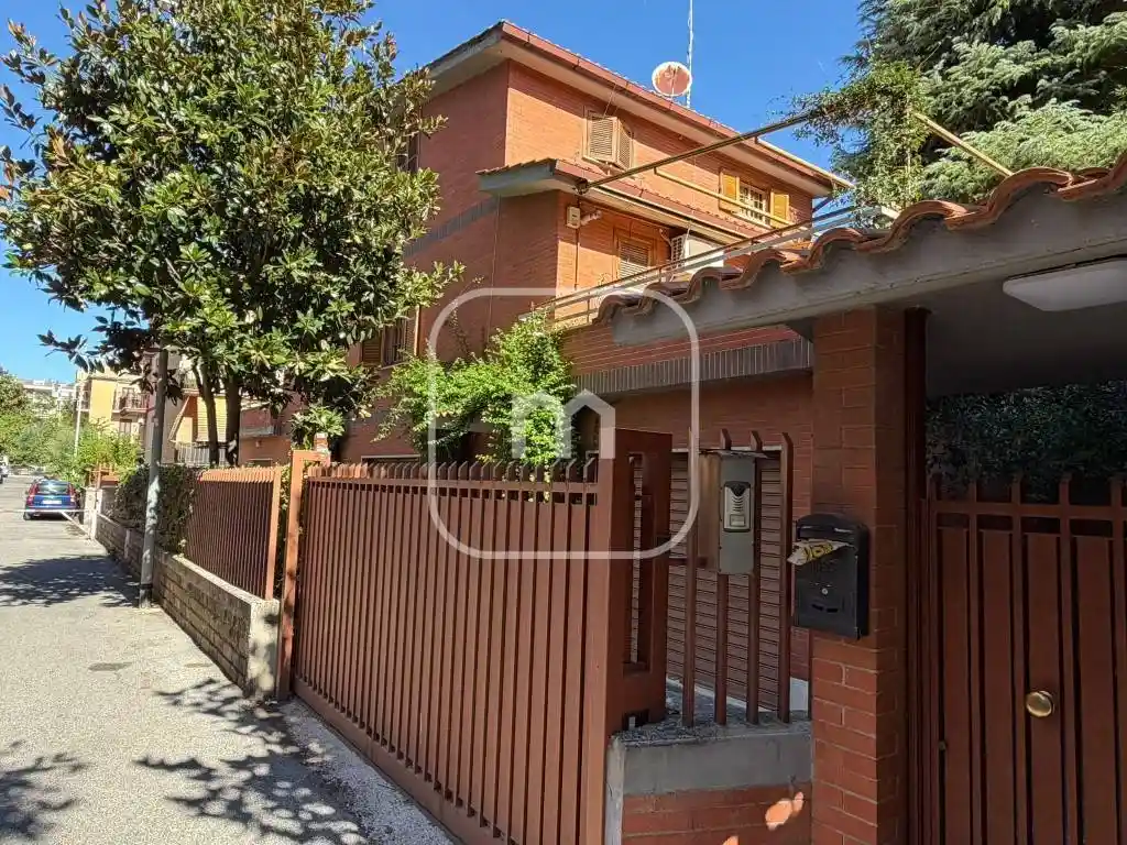 Villa in vendita a Roma