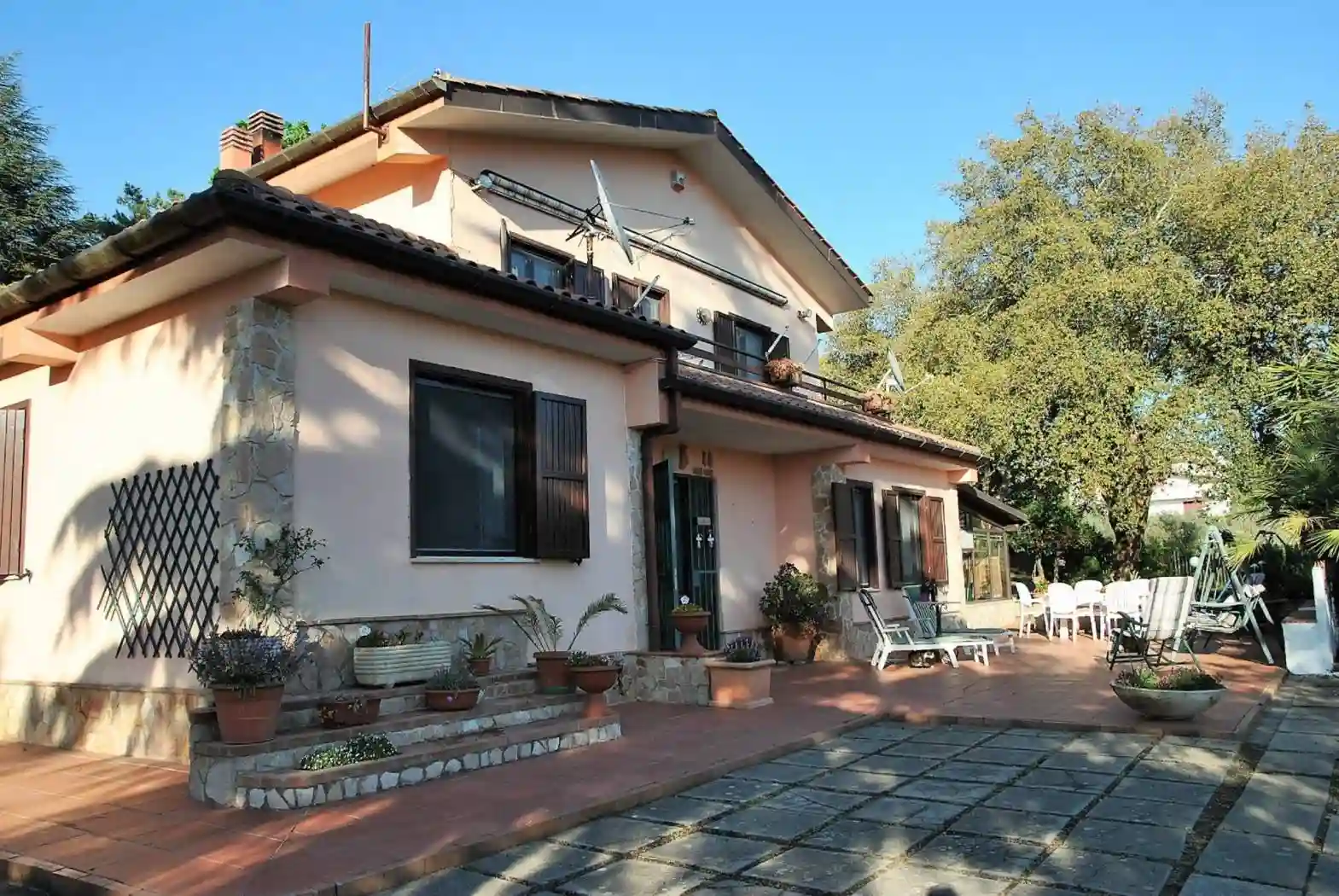 Villa - foto 2