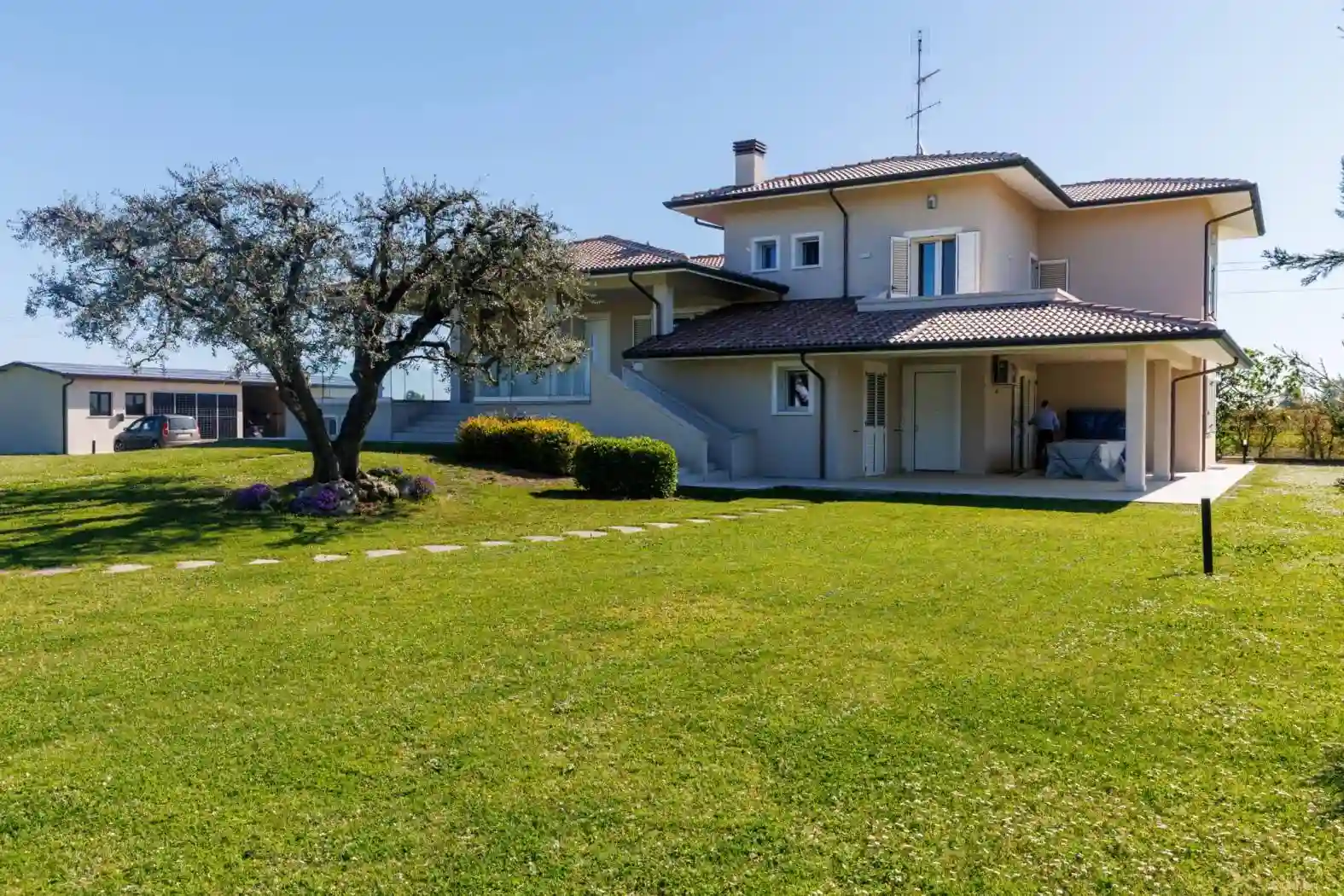 Villa - foto 2