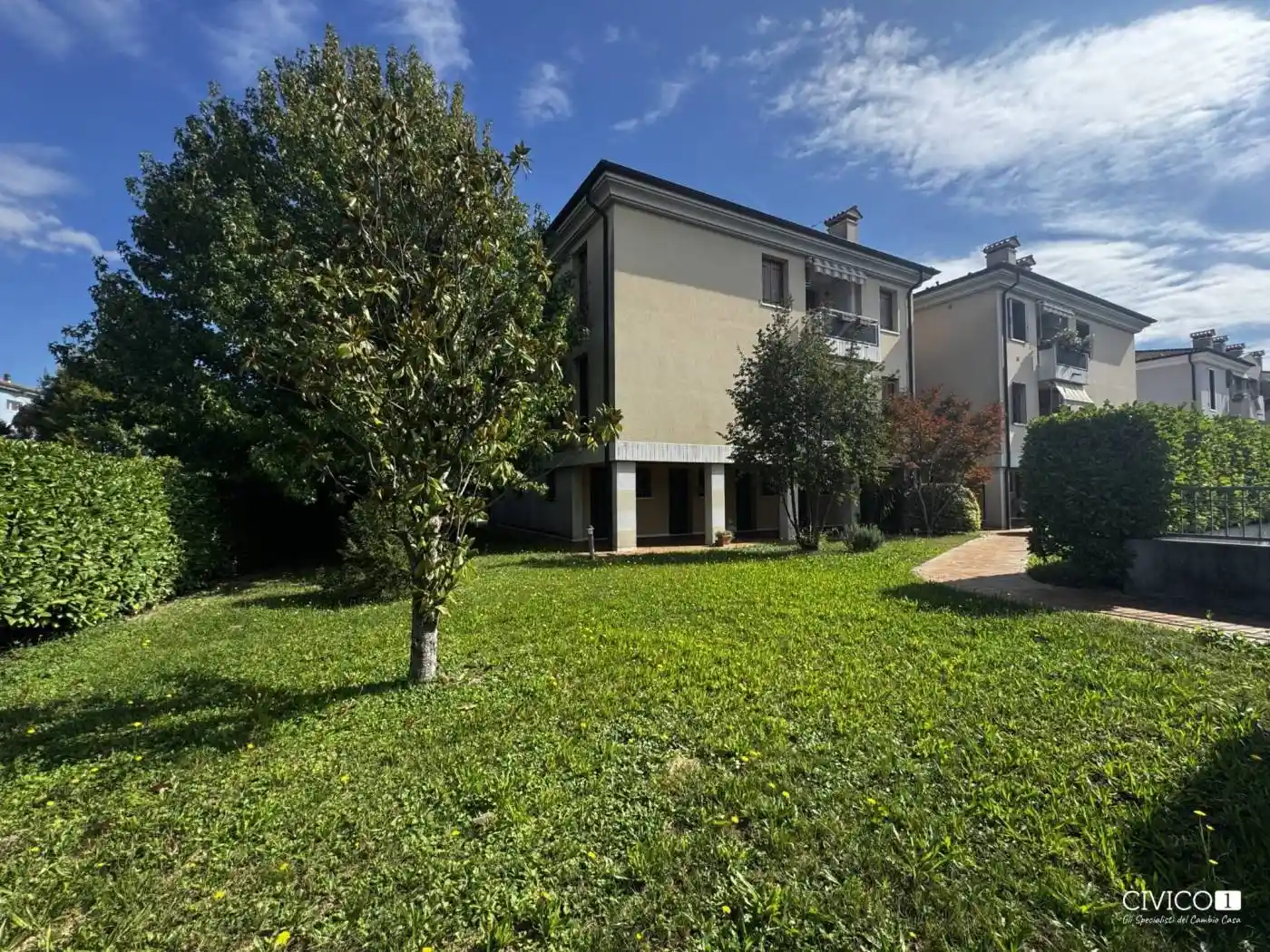 Appartamento in vendita a Longare