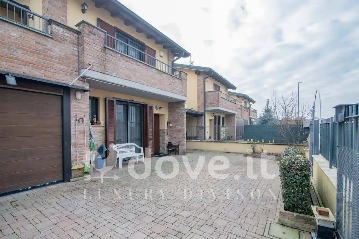 Villa in vendita a Caselle Lurani