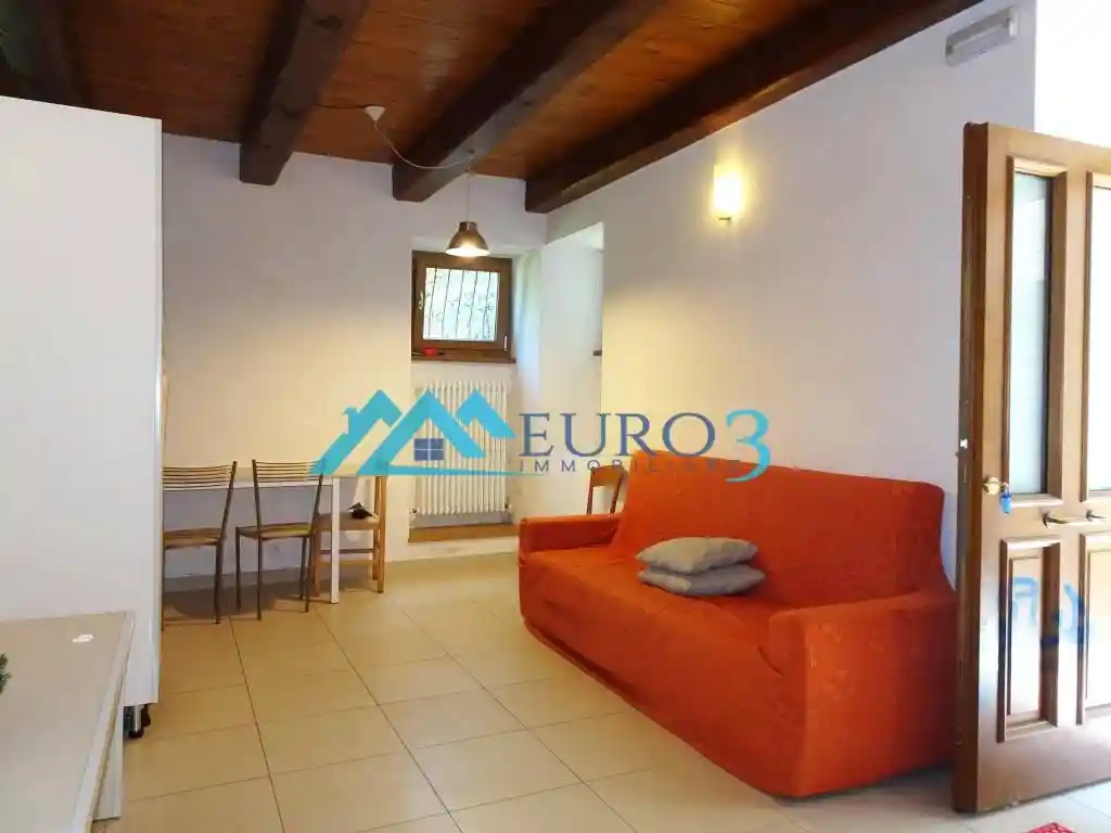 Casa indipendente in affitto a Ascoli Piceno