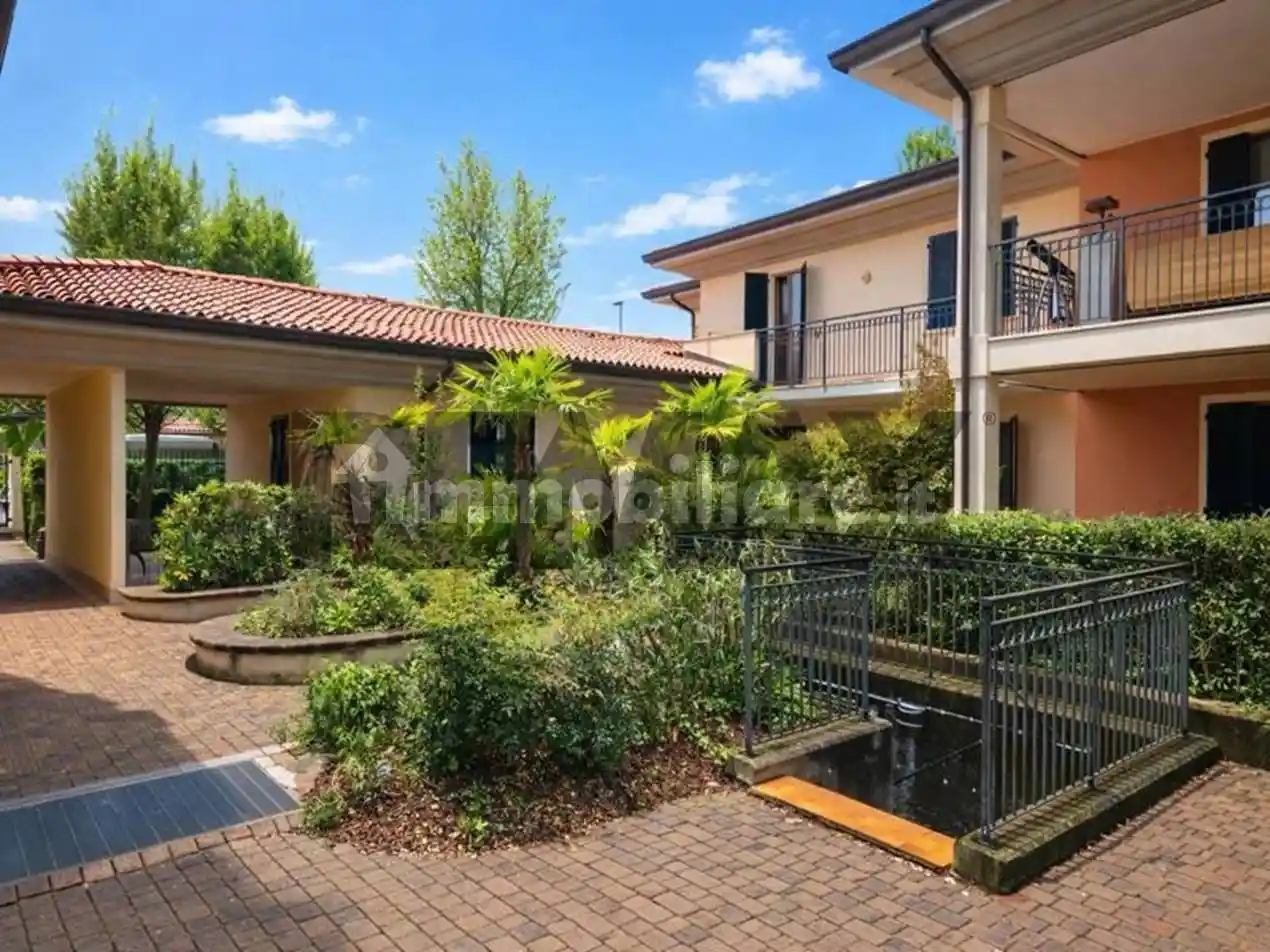 Villa in vendita a Polpenazze del Garda