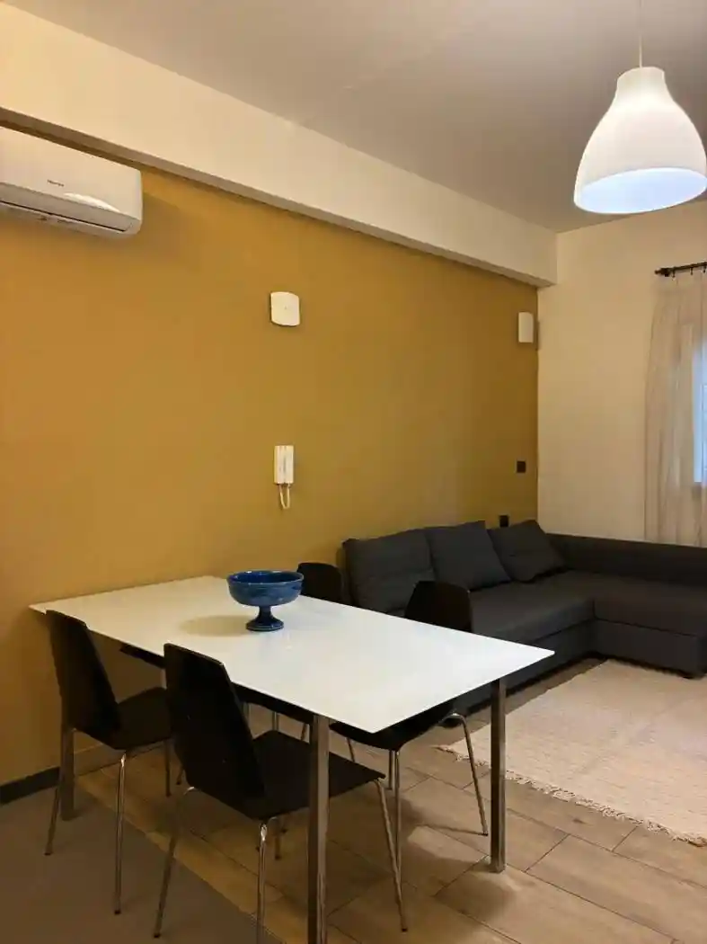 Appartamento in affitto a Napoli