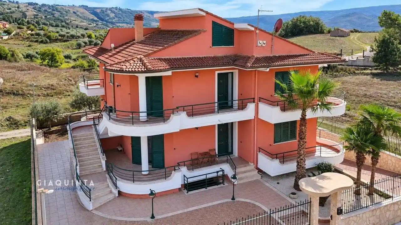Villa in vendita a Vizzini
