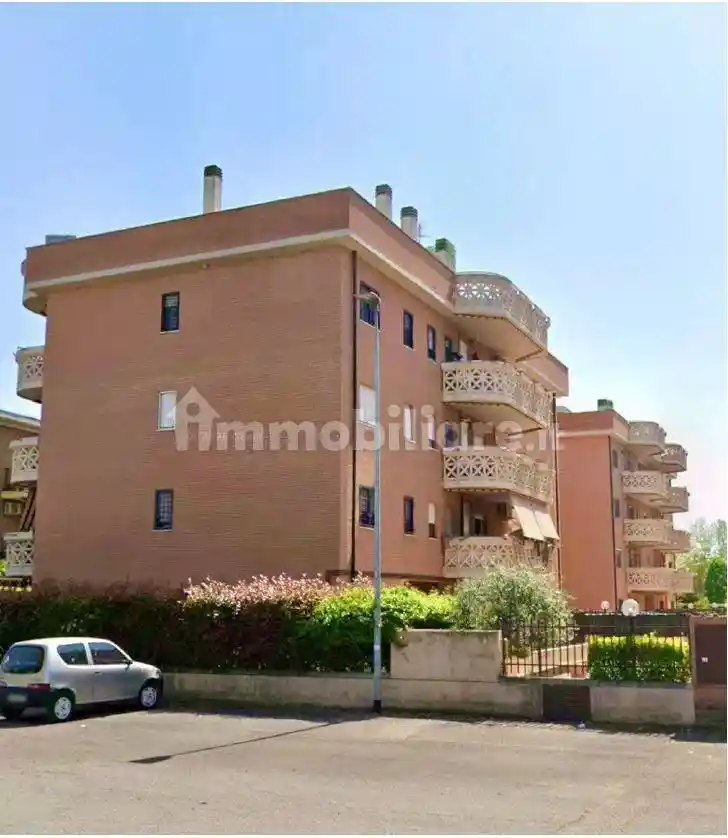 Appartamento in vendita a Guidonia Montecelio