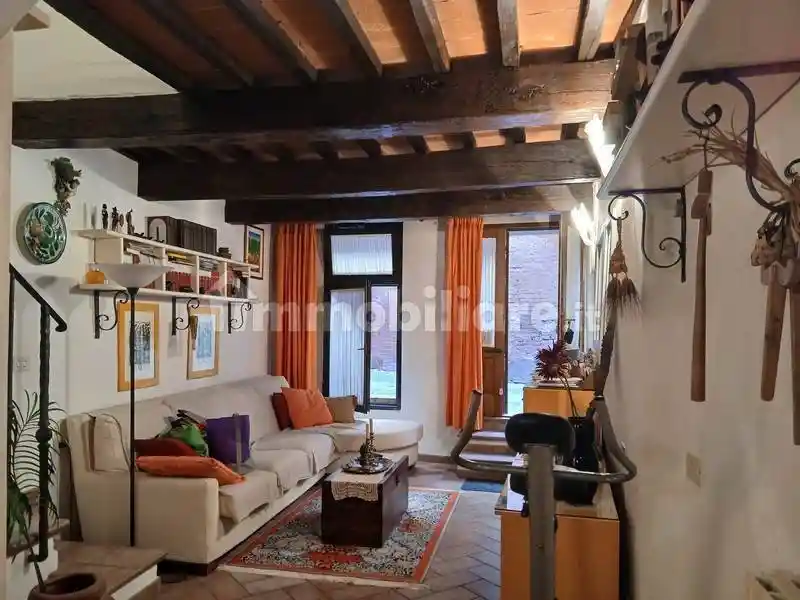 Appartamento in vendita a Torrita di Siena
