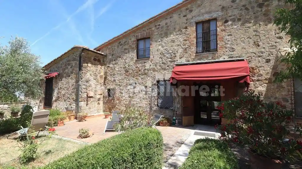 Rustico - Casale in vendita a Radicofani