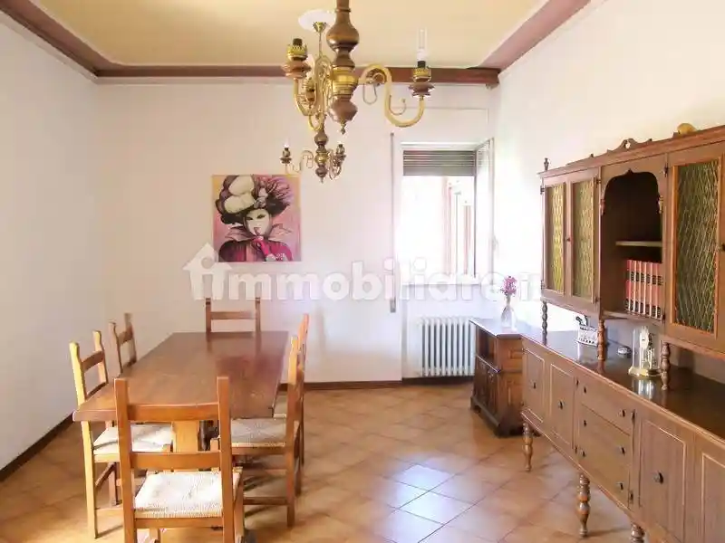 Appartamento in vendita a Sinalunga
