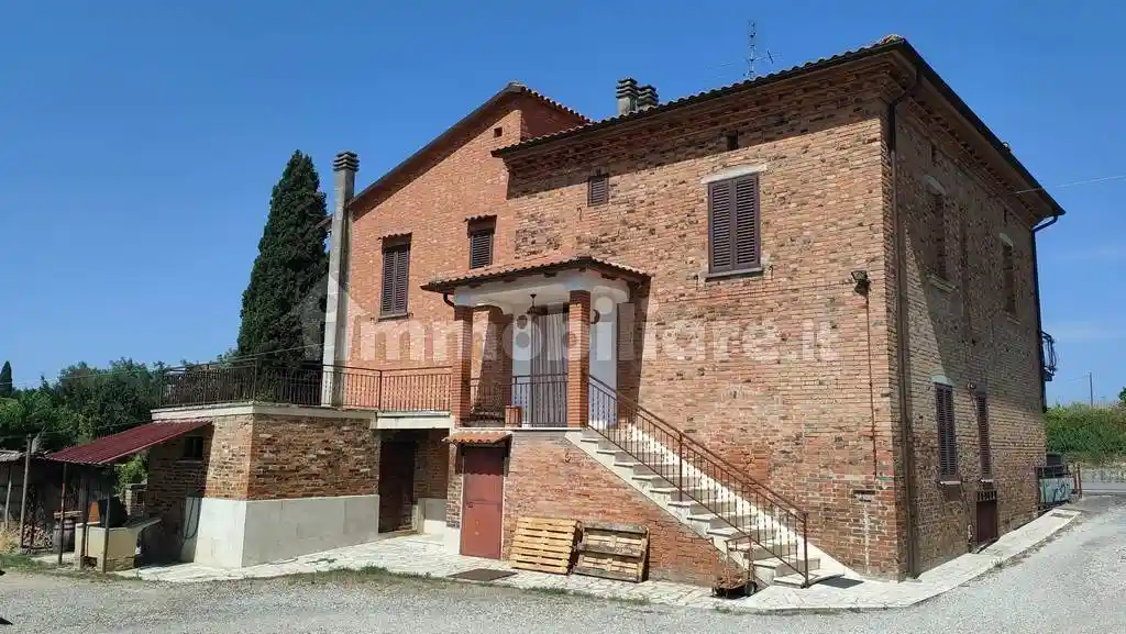 Villa in vendita a Sinalunga