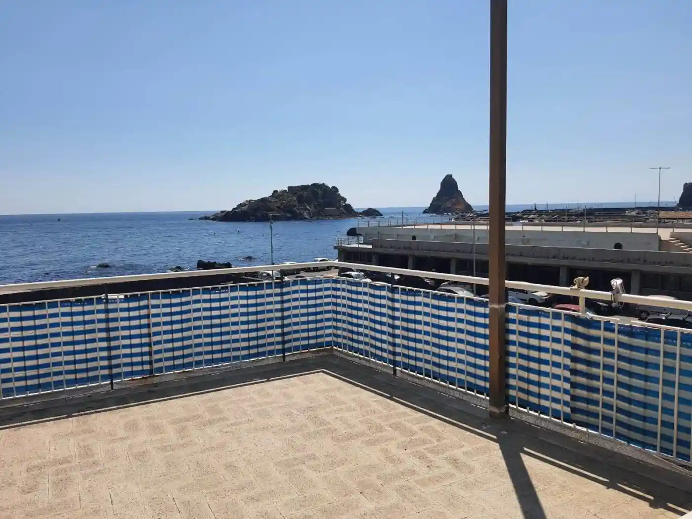 Appartamento in affitto a Aci Castello