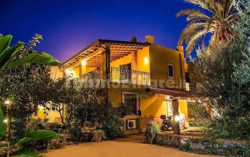 Villa in vendita a Giardini-Naxos