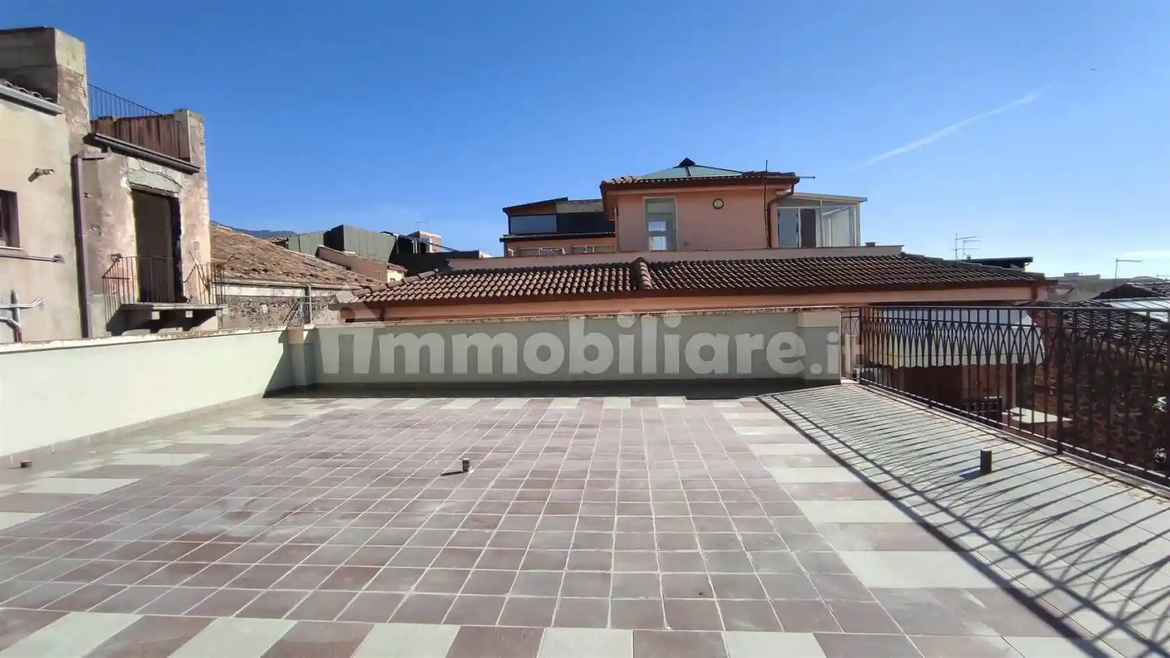 Casa indipendente in vendita a Biancavilla