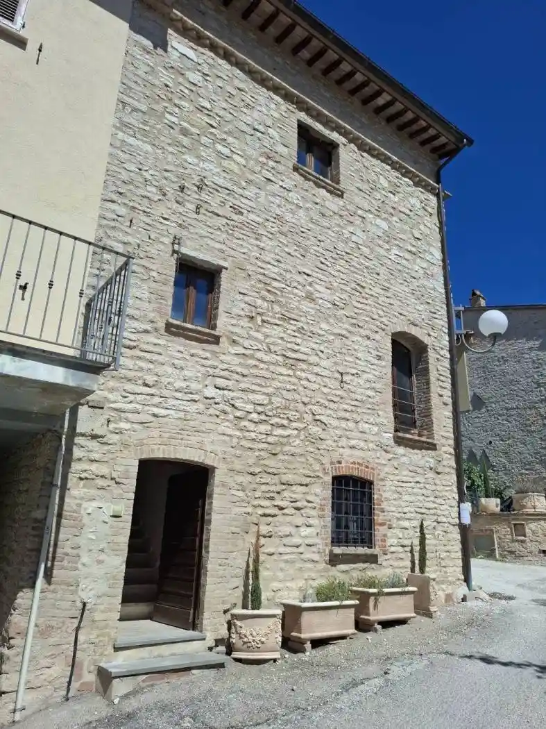Appartamento in vendita a Nocera Umbra