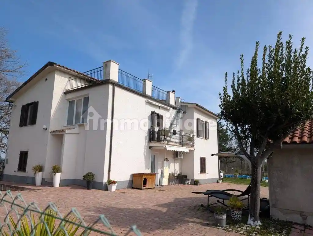 Villa in vendita a Cingoli