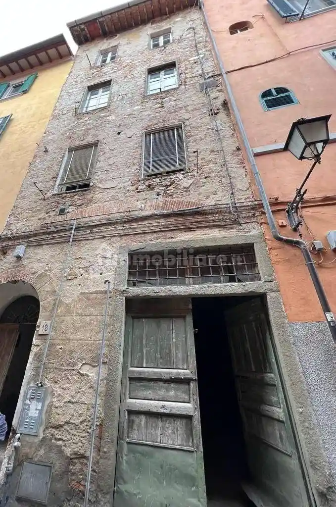 Palazzo - Edificio in vendita a Pisa