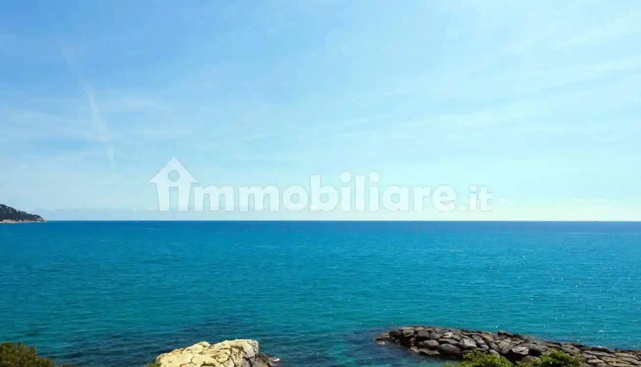 Appartamento in affitto a Andora