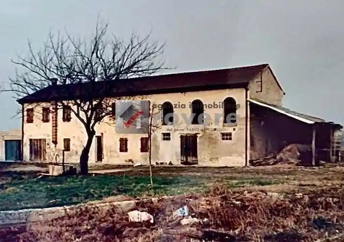 Rustico - Casale in vendita a Breda di Piave