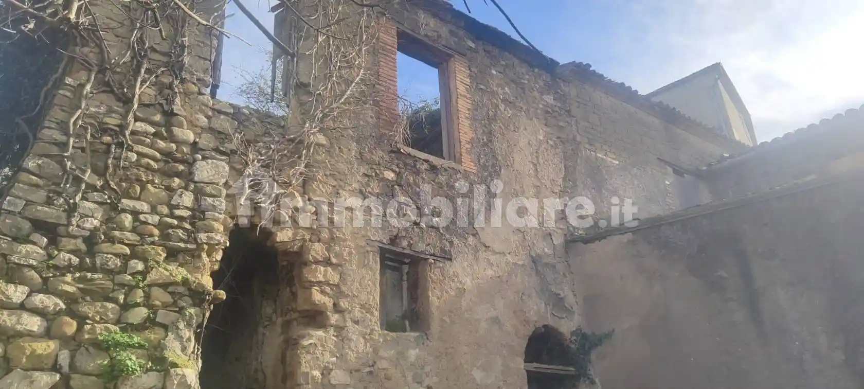 Casa indipendente in vendita a Ceppaloni