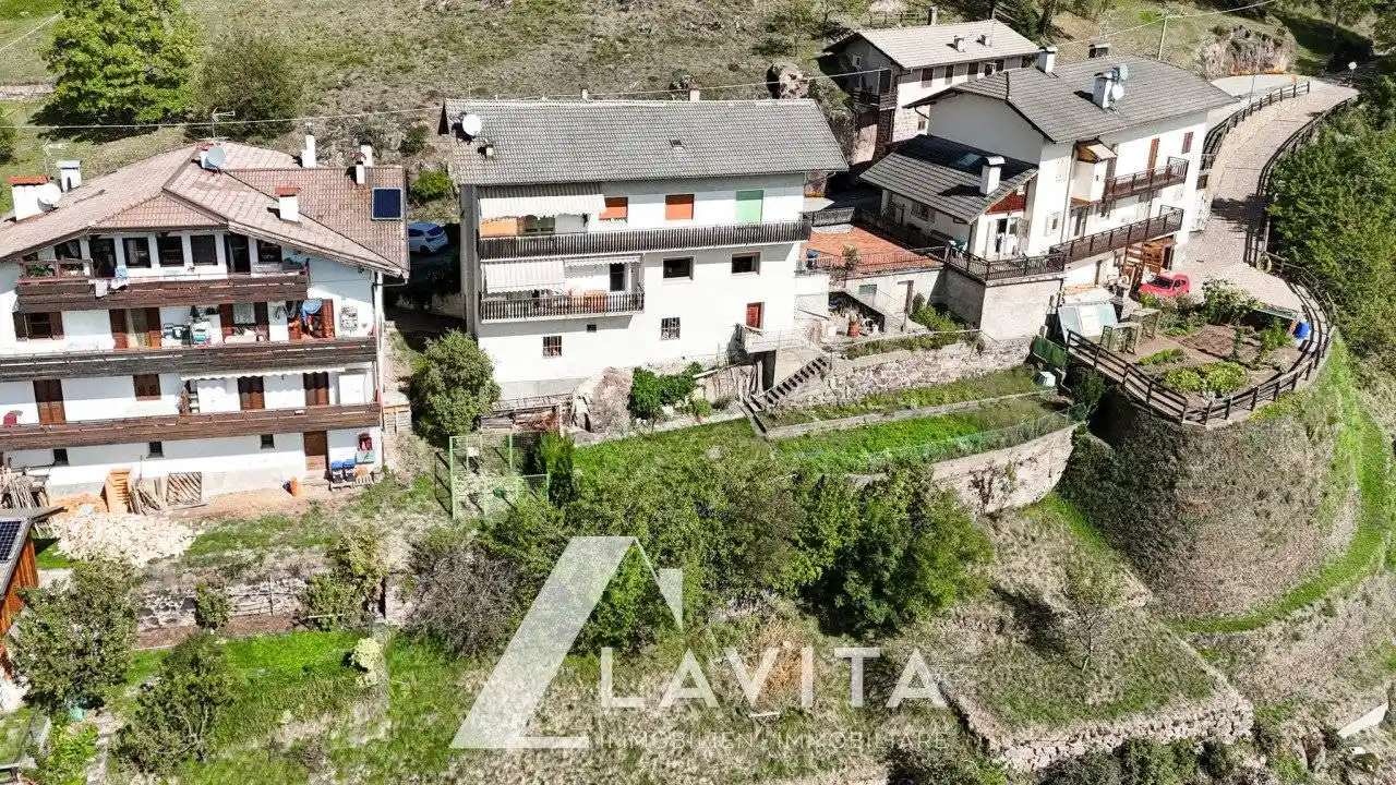 Casa indipendente in vendita a Capriana