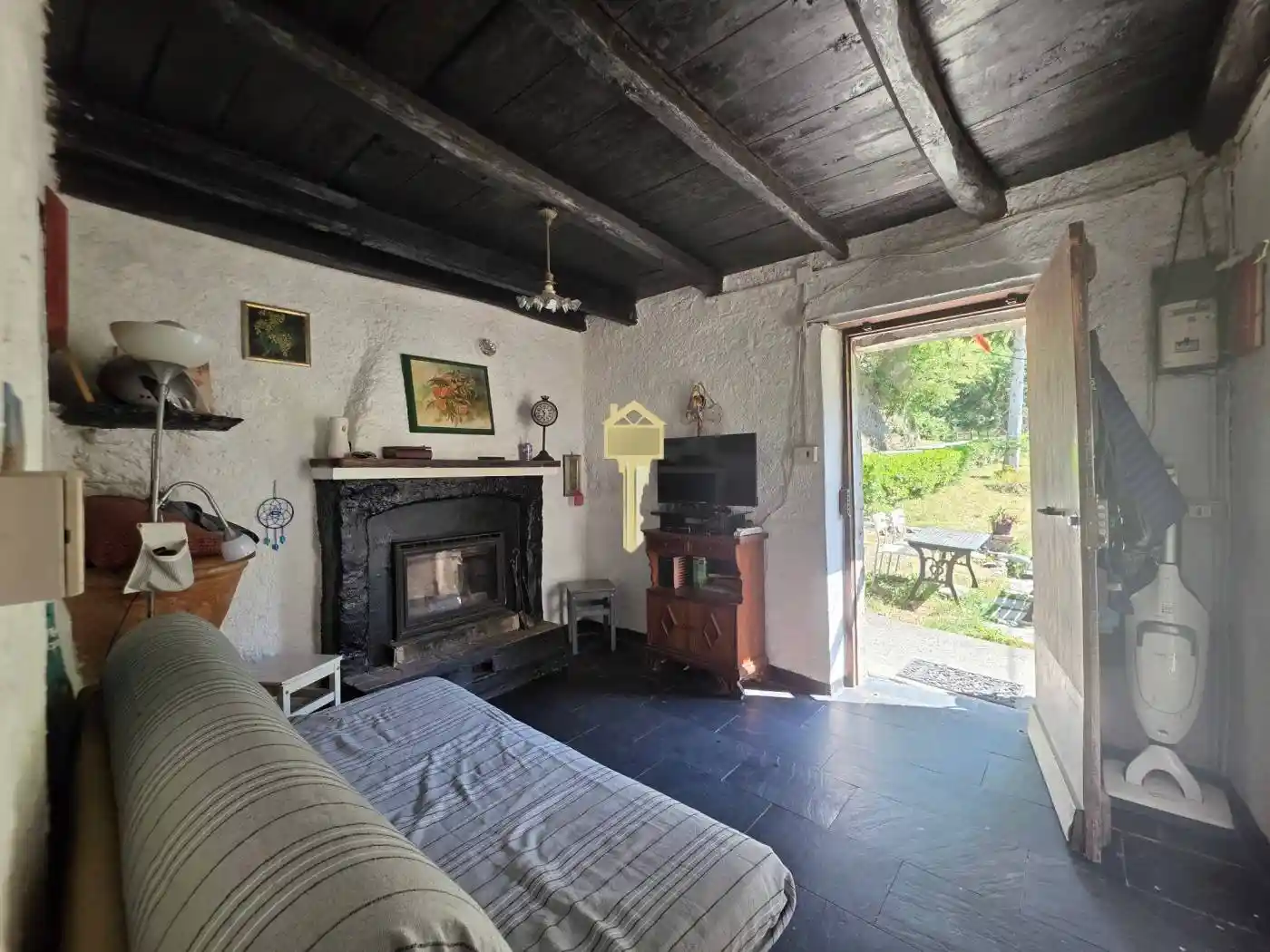 Casa indipendente in vendita a Mezzanego