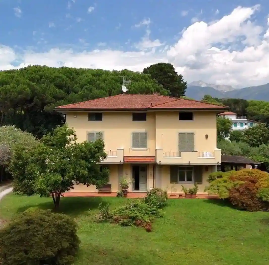 Villa in vendita a Massa