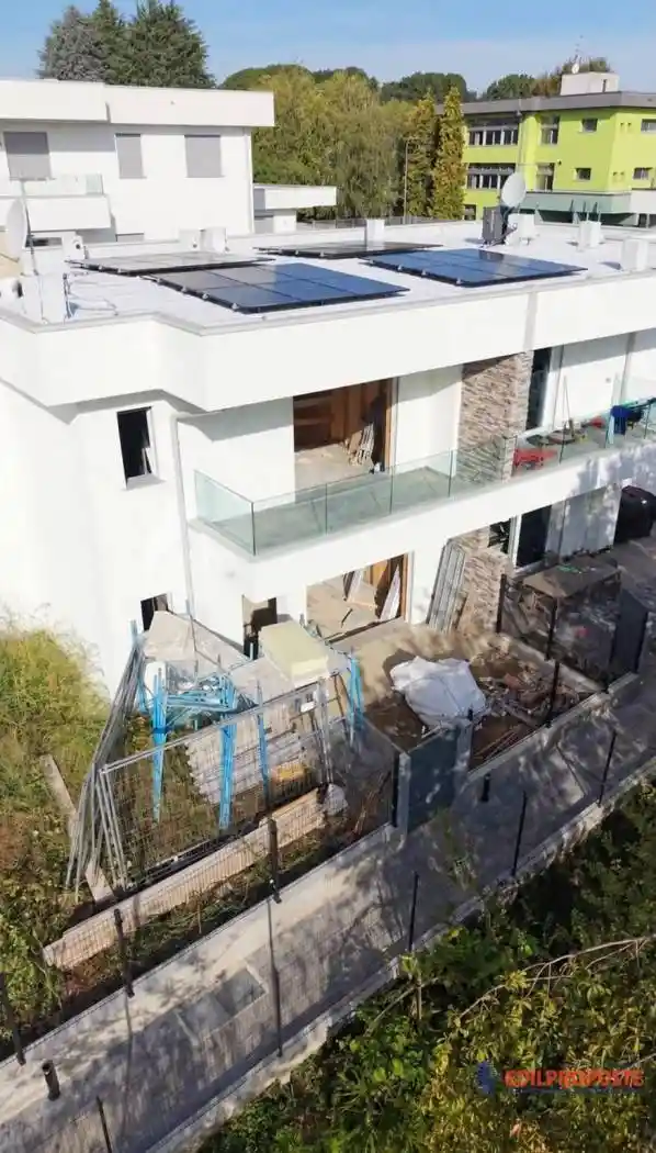 Villa in vendita a Lomazzo