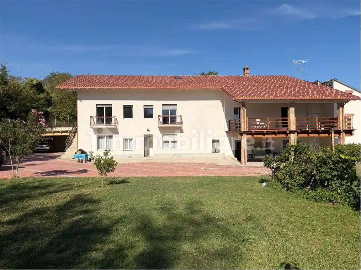 Villa in vendita a Alessandria
