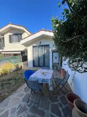 Villa in vendita a Manziana