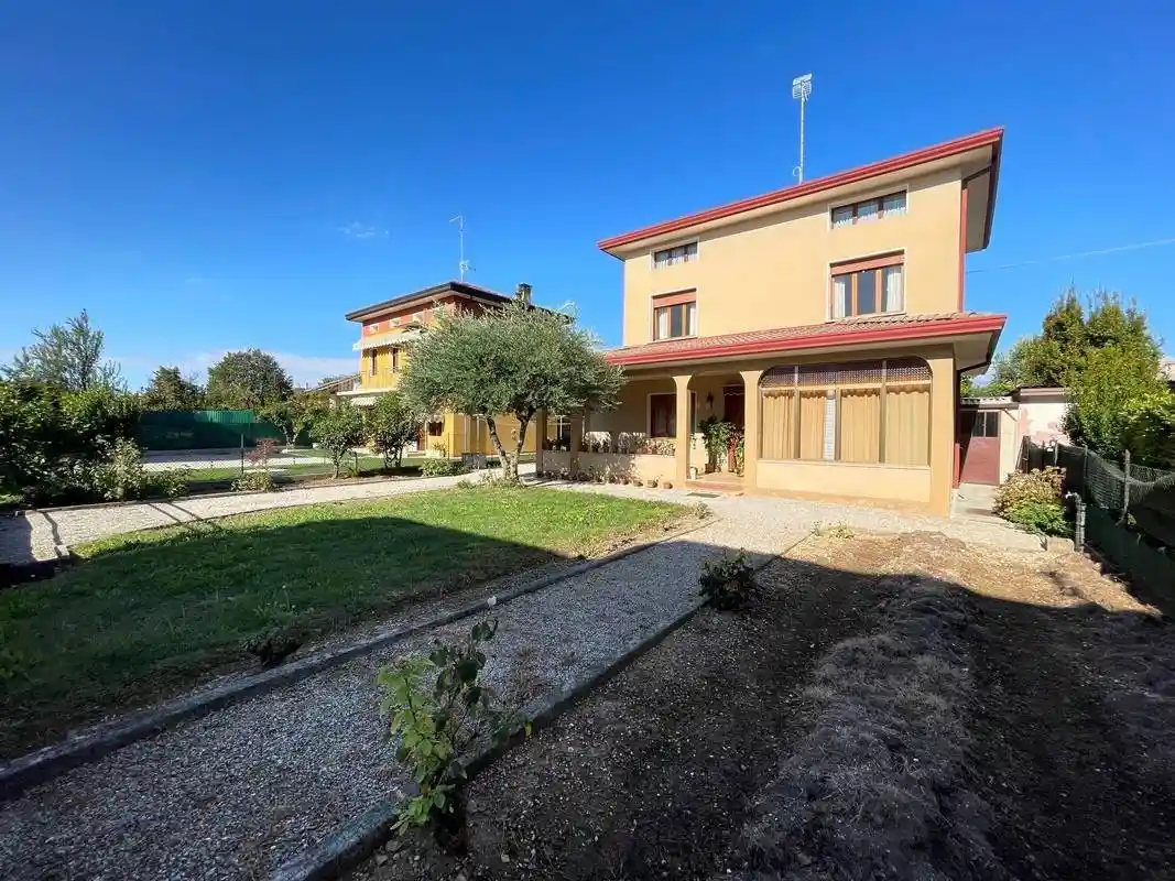 Casa indipendente in vendita a Cordenons