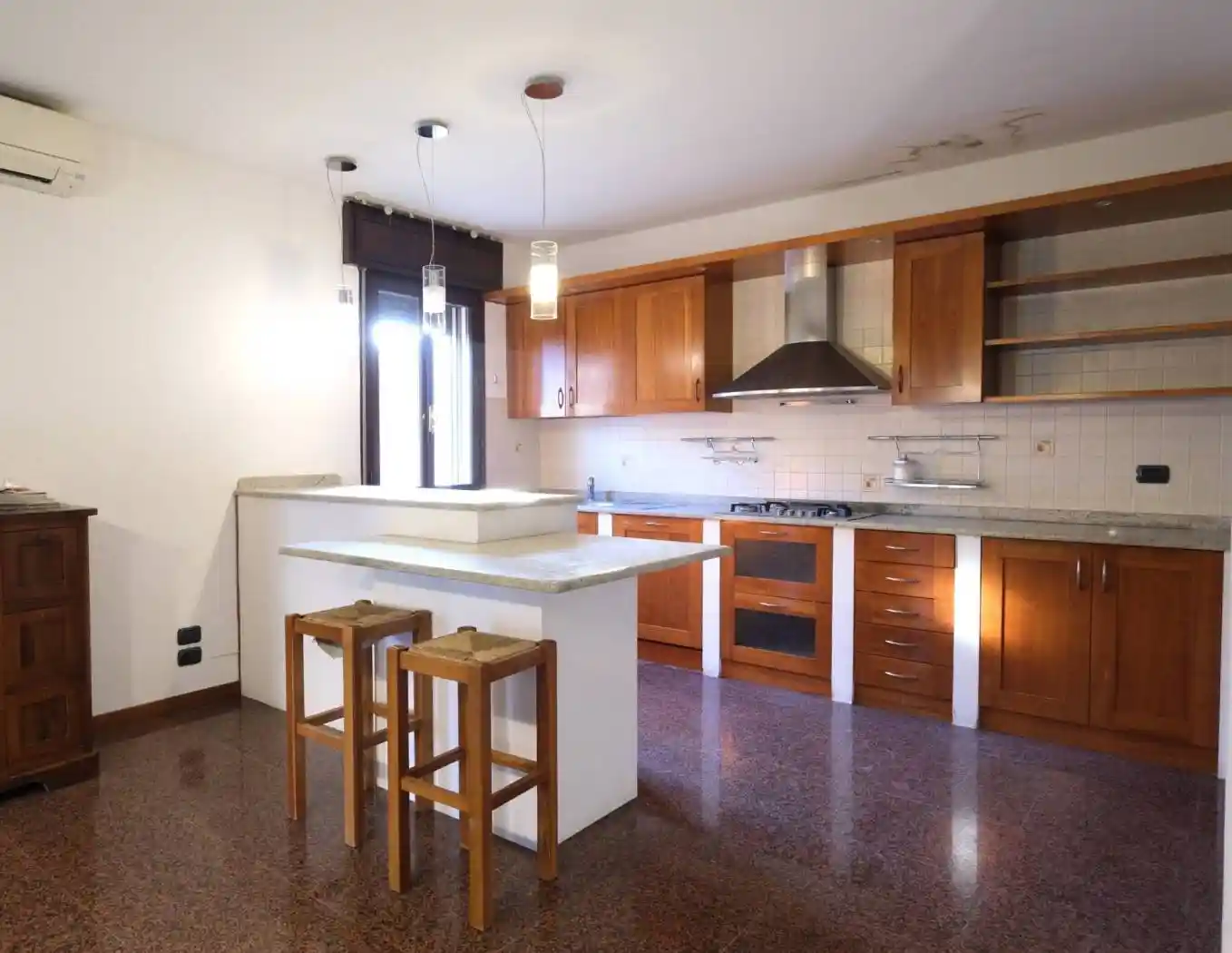 Villa in vendita a Ospedaletto Euganeo