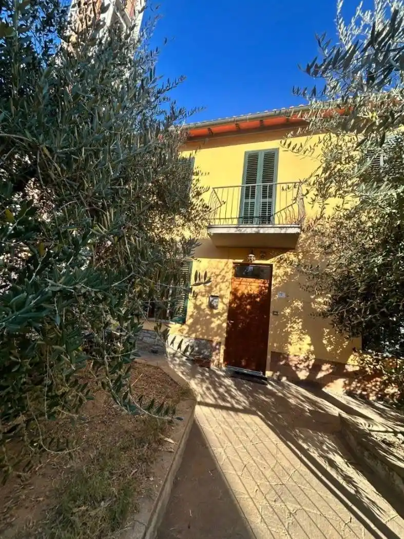 Villa in vendita a Arezzo