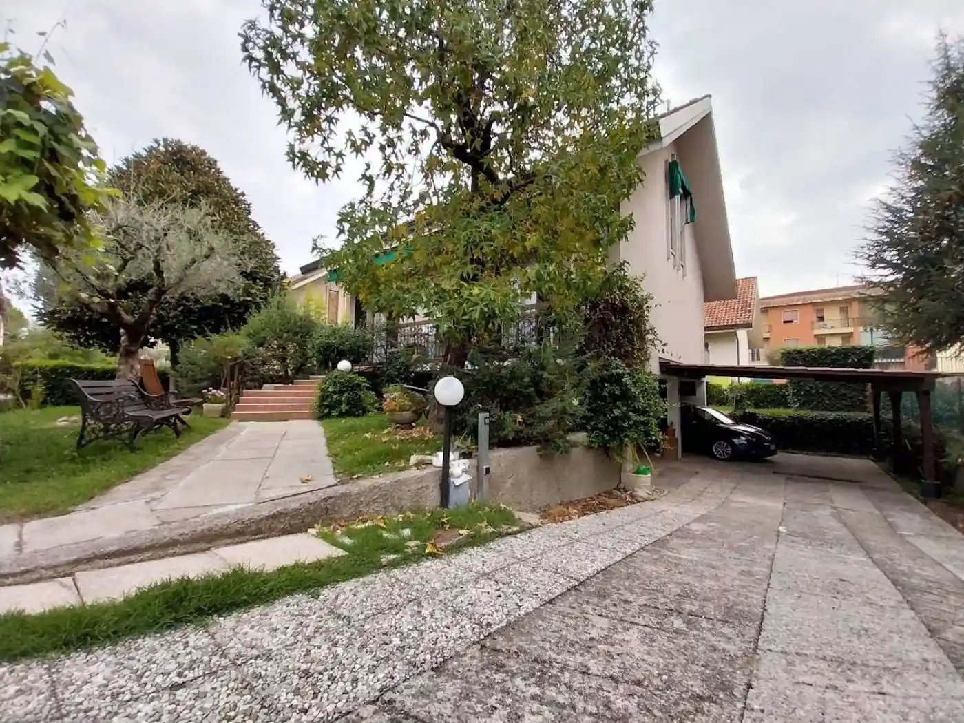 Villa in vendita a Casirate d'Adda