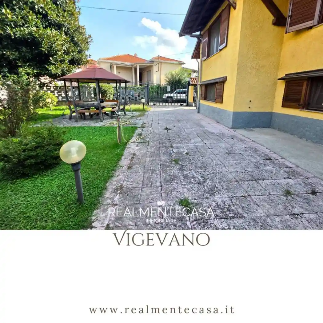 Villa in vendita a Vigevano