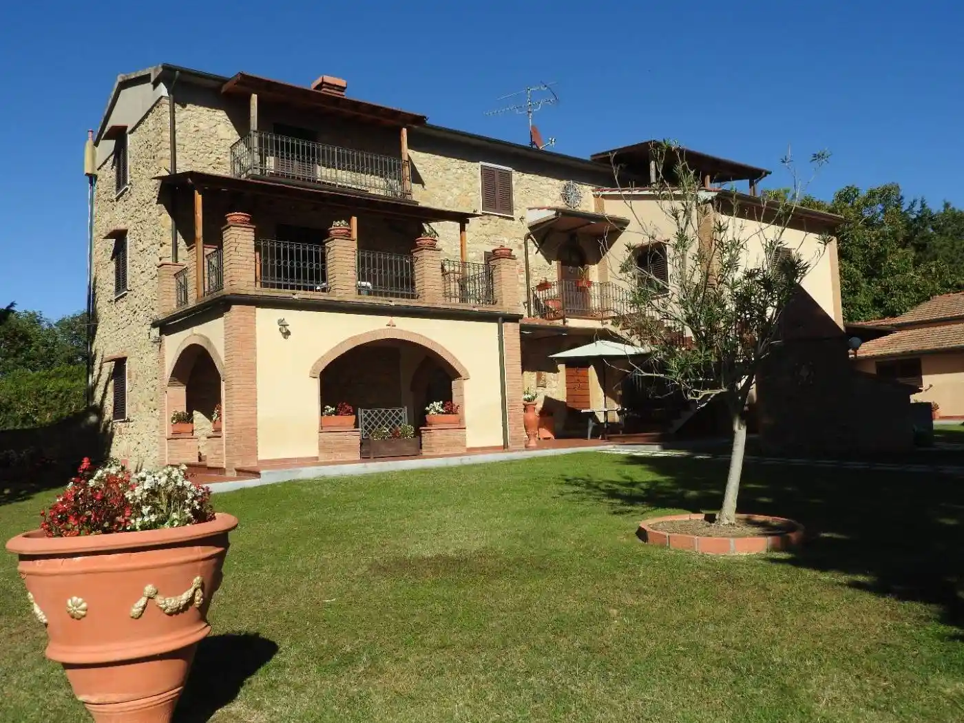 Rustico - Casale in vendita a Guardistallo