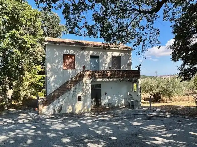 Rustico - Casale in vendita a Tavenna