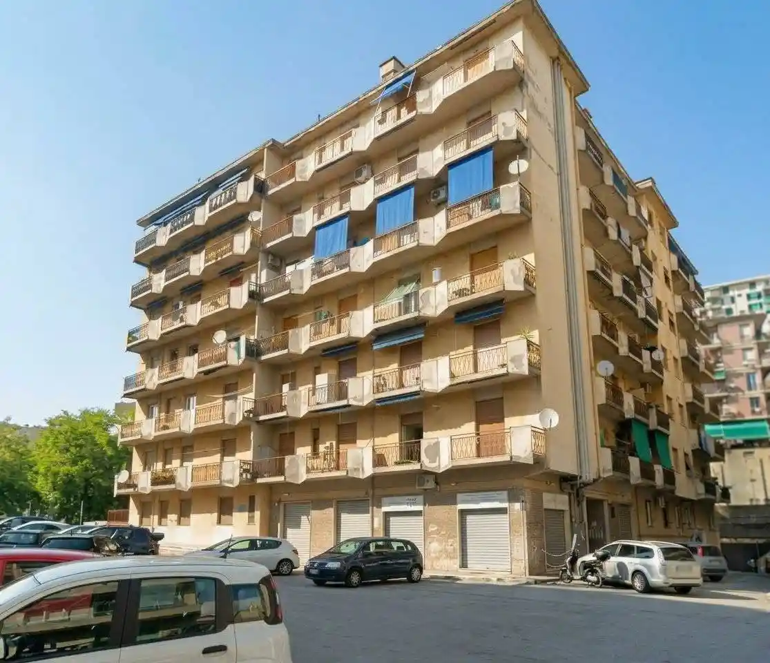Appartamento in vendita a Genova