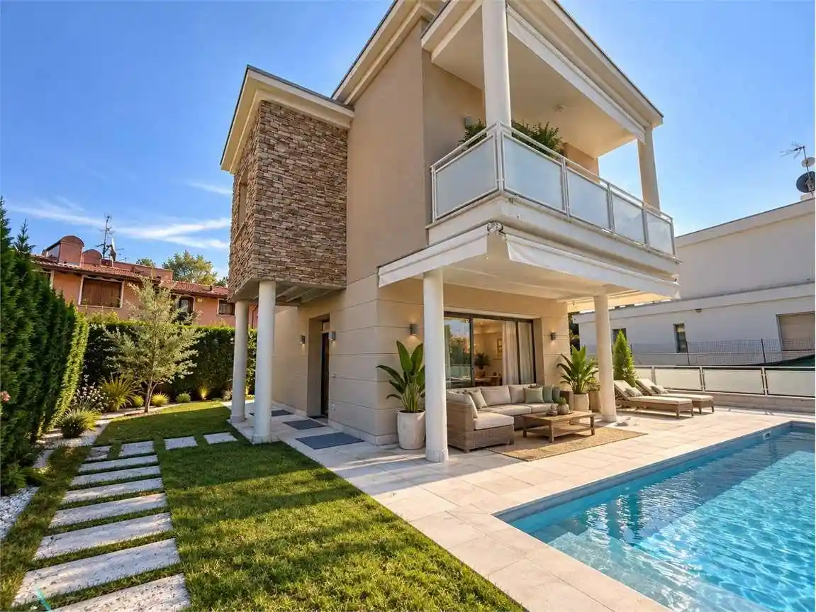 Villa in vendita a Lonato del Garda