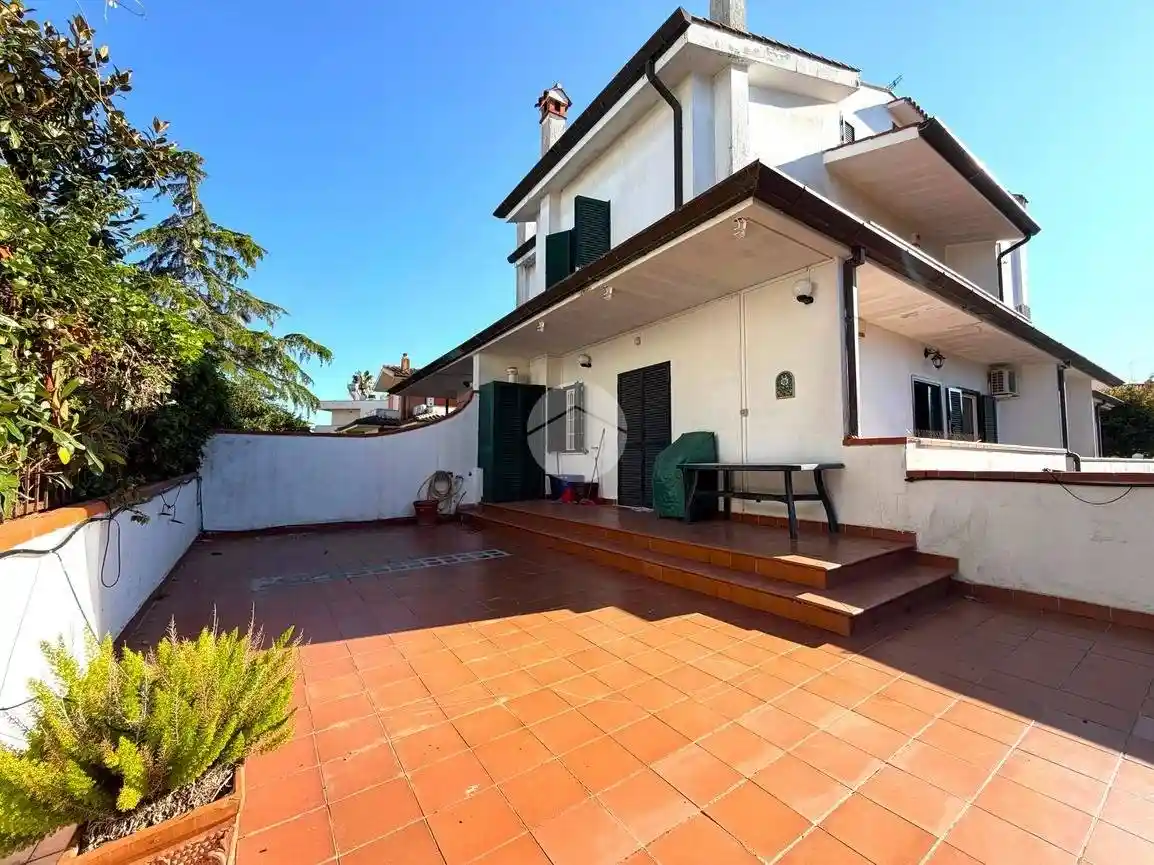 Villa in vendita a Sabaudia