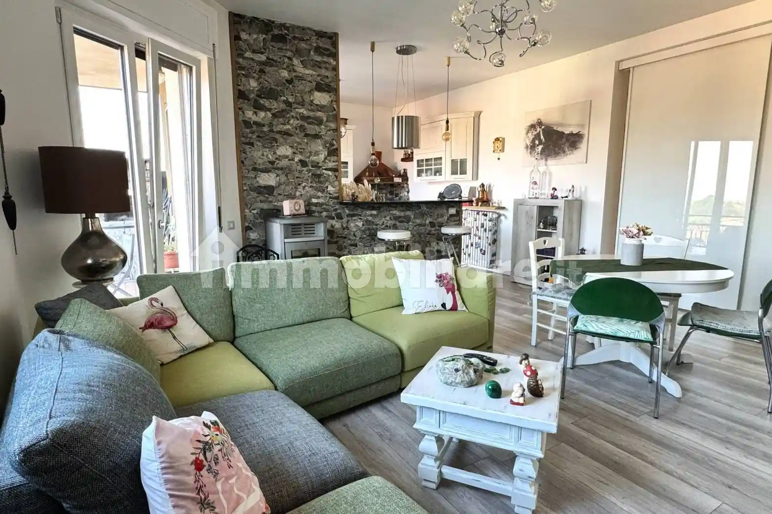 Appartamento in vendita a Casatenovo