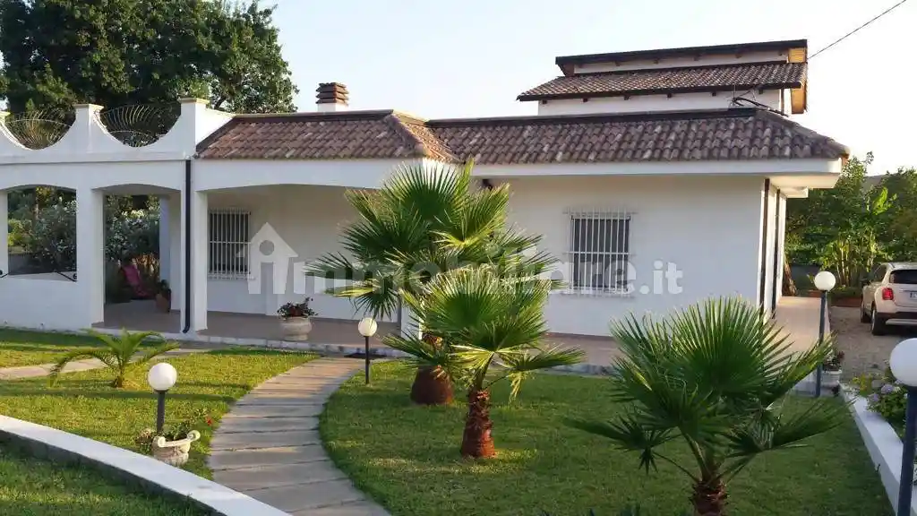 Villa in vendita a Bruzzano Zeffirio