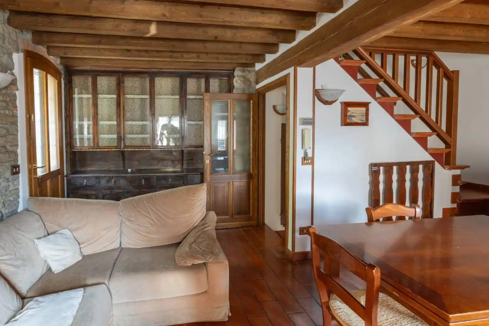 Casa indipendente in vendita a Castelnovo Ne' Monti