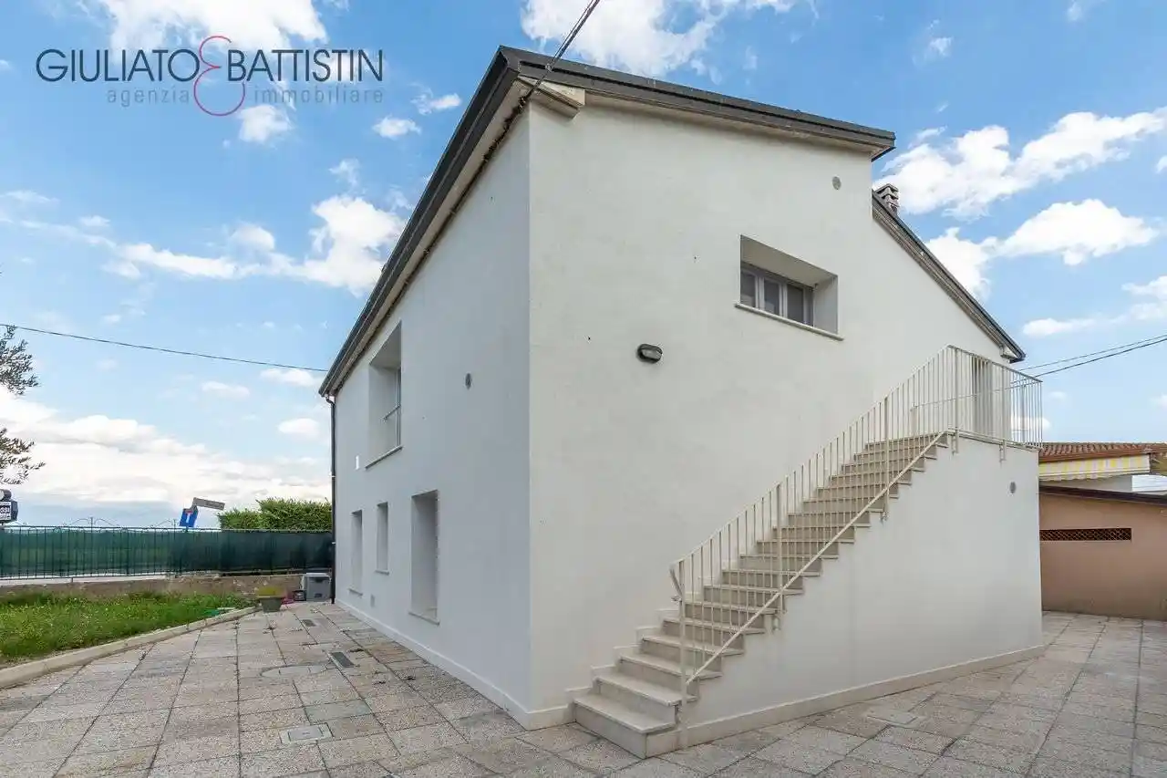 Casa indipendente in affitto a Torri di Quartesolo