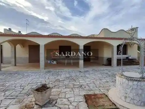 Villa in vendita a Carovigno