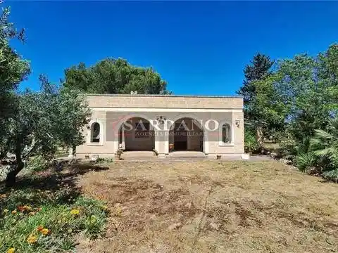 Villa in vendita a San Vito dei Normanni