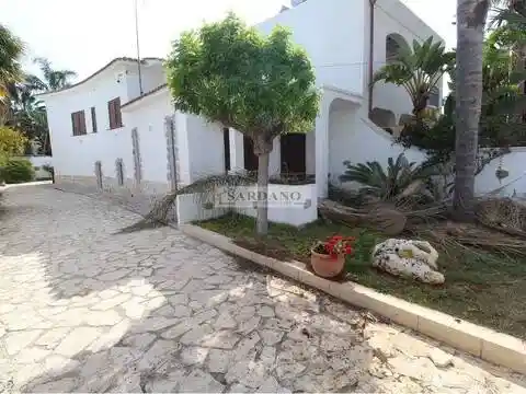 Villa in vendita a Carovigno