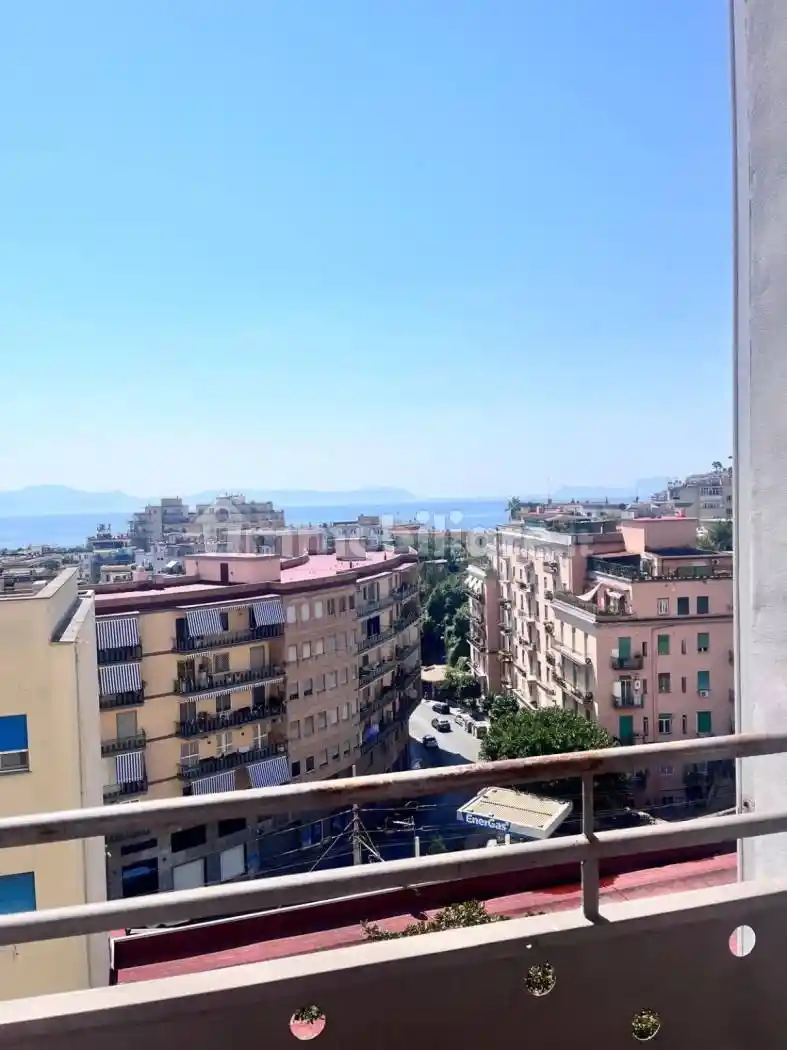 Appartamento in vendita a Napoli