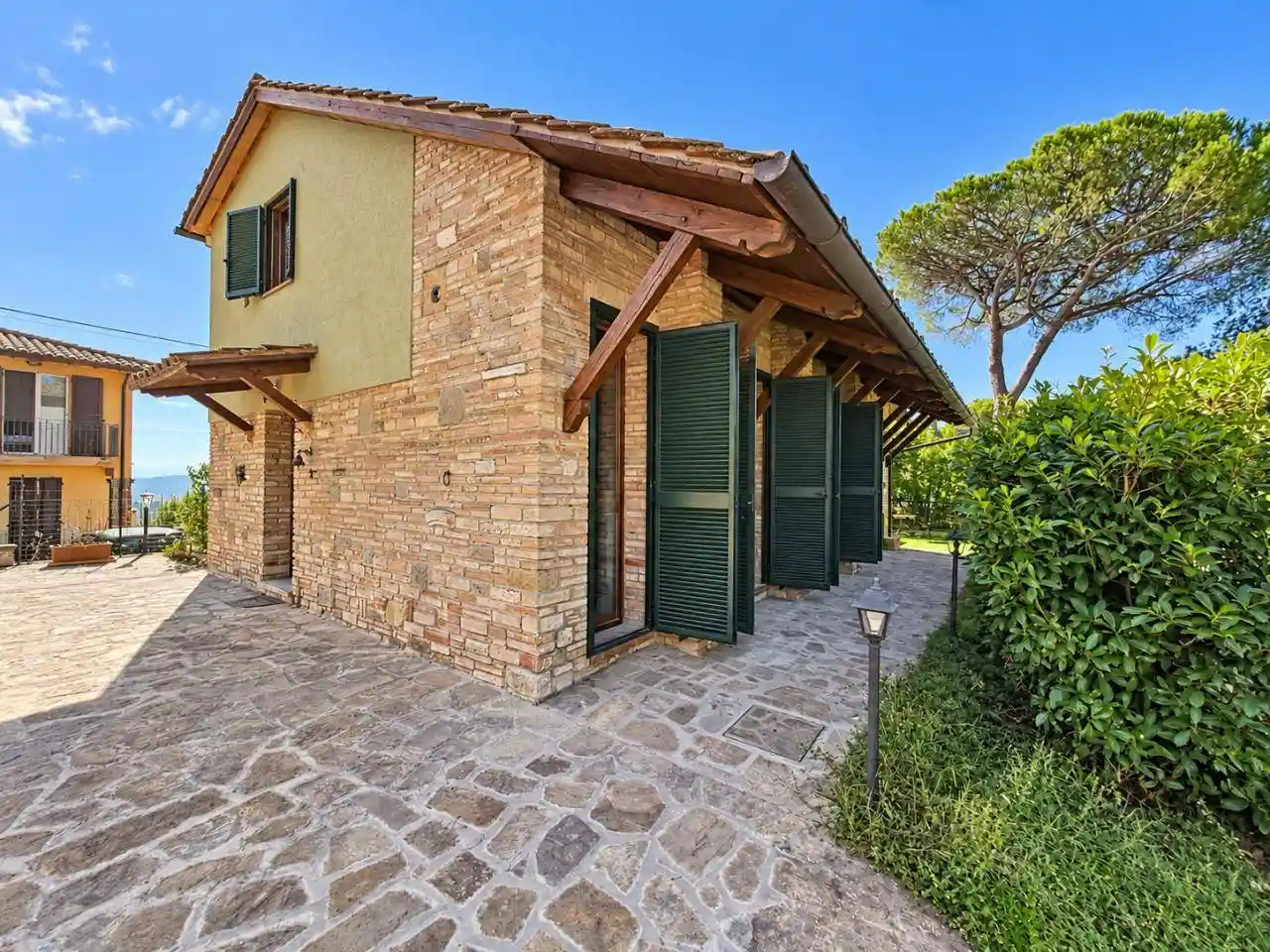 Casa indipendente in vendita a Passignano sul Trasimeno