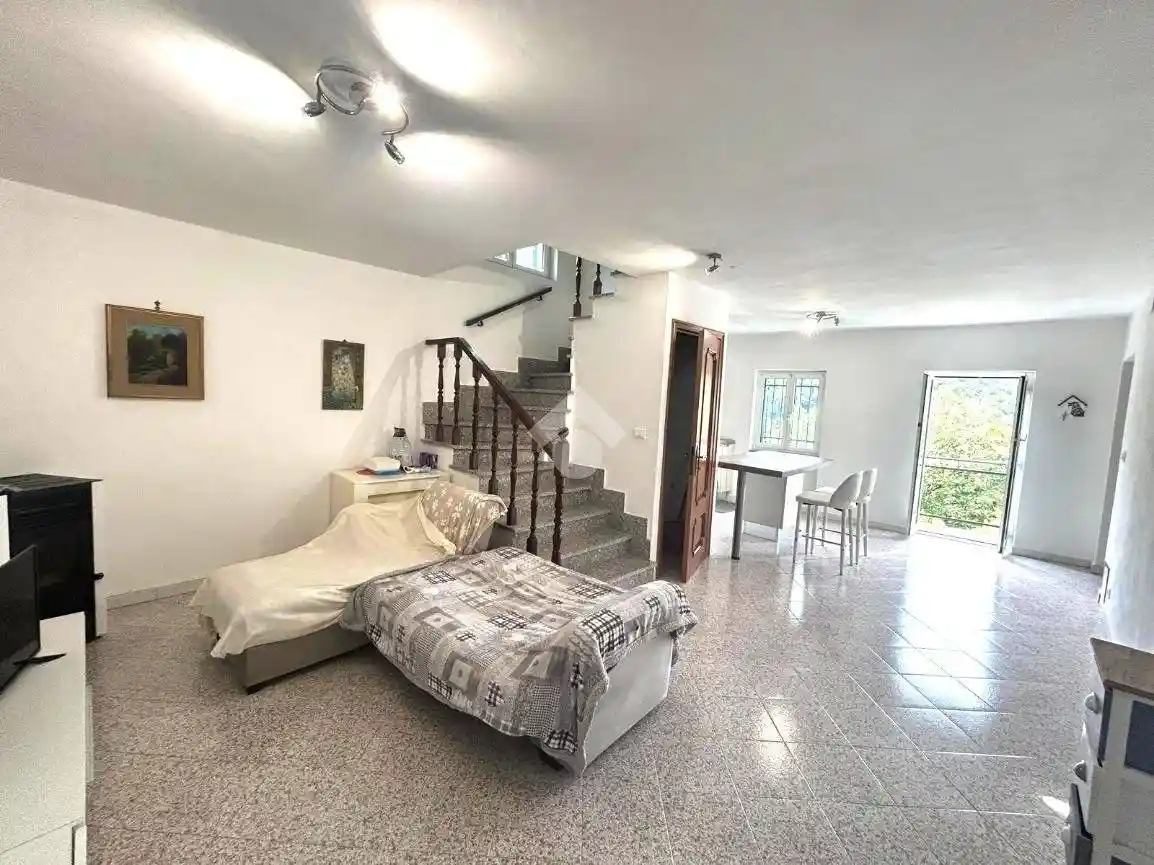 Casa indipendente in vendita a Serra Riccò