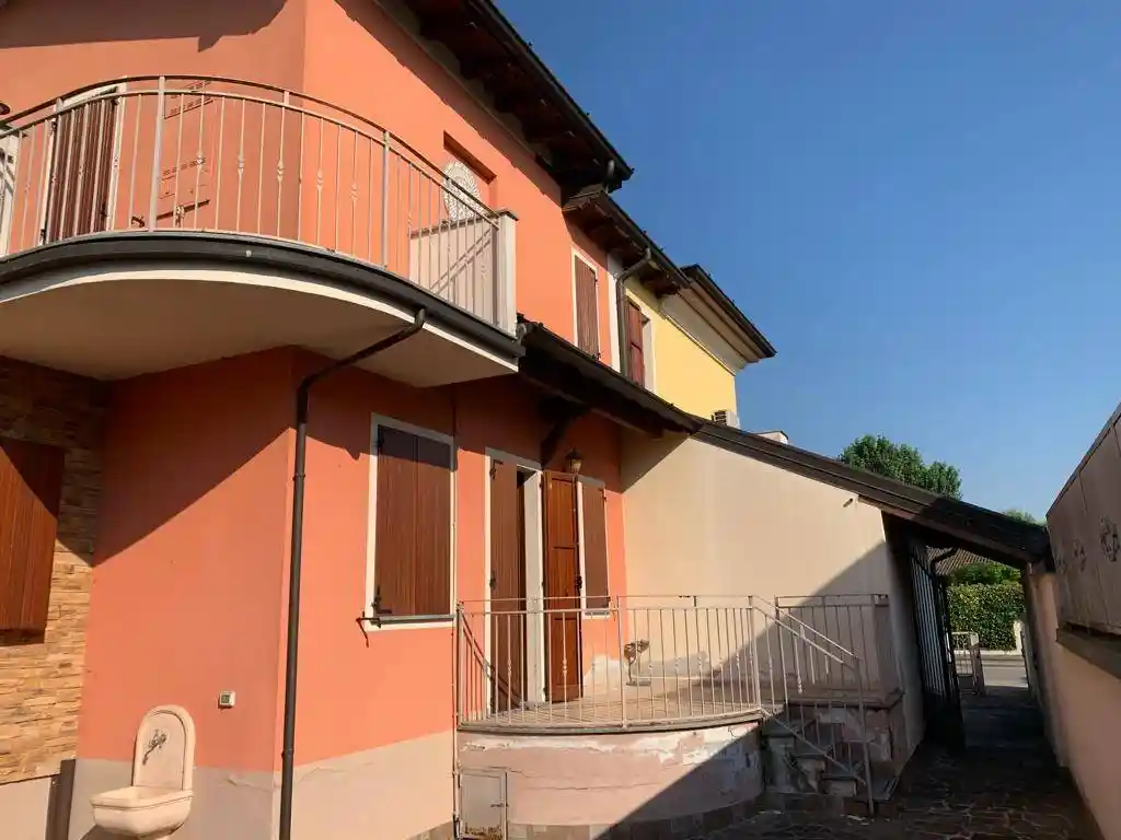 Villetta a schiera in vendita a Castelleone
